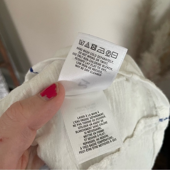 Anthropologie Akemi + Kin Embroidered Flowy Boho Top - Picture 9 of 9